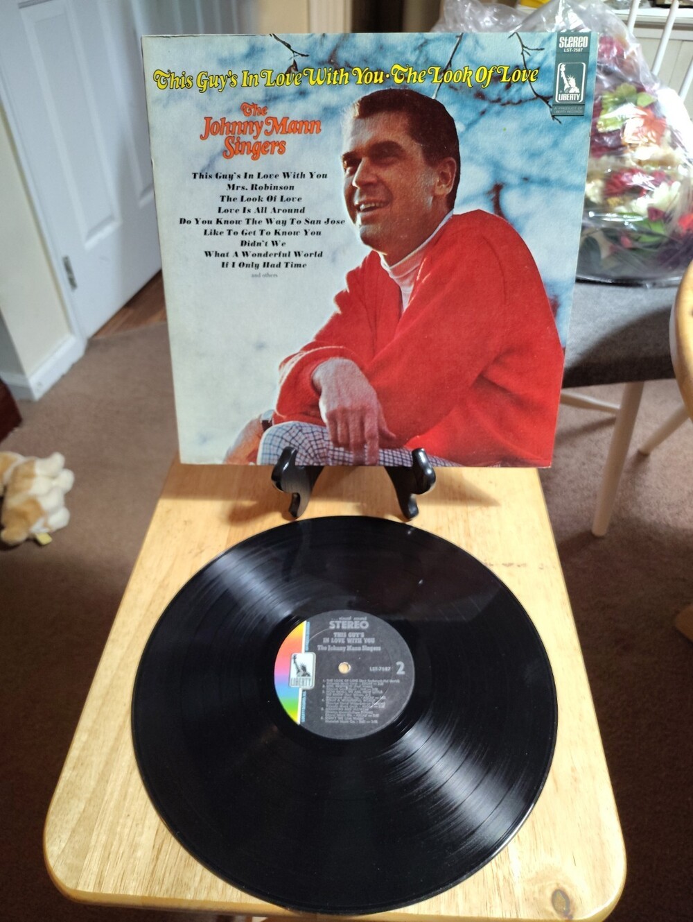 The Johnny Mann Singers: This Guy's In Love With You 12" 33 RPM LP